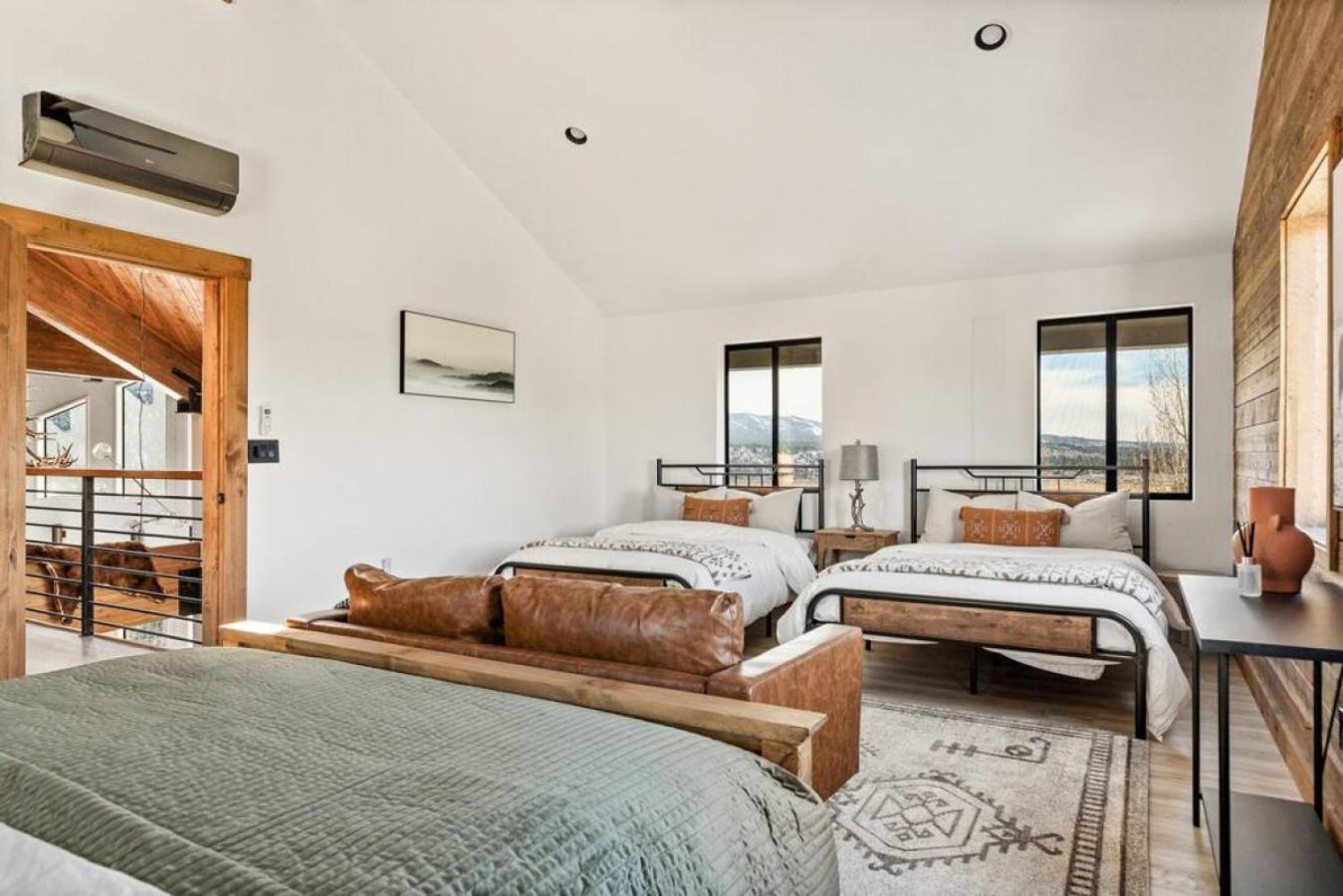 Steel Pine Lodge A Rustic Mountain Retreat Views Baldwin Lake Екстериор снимка