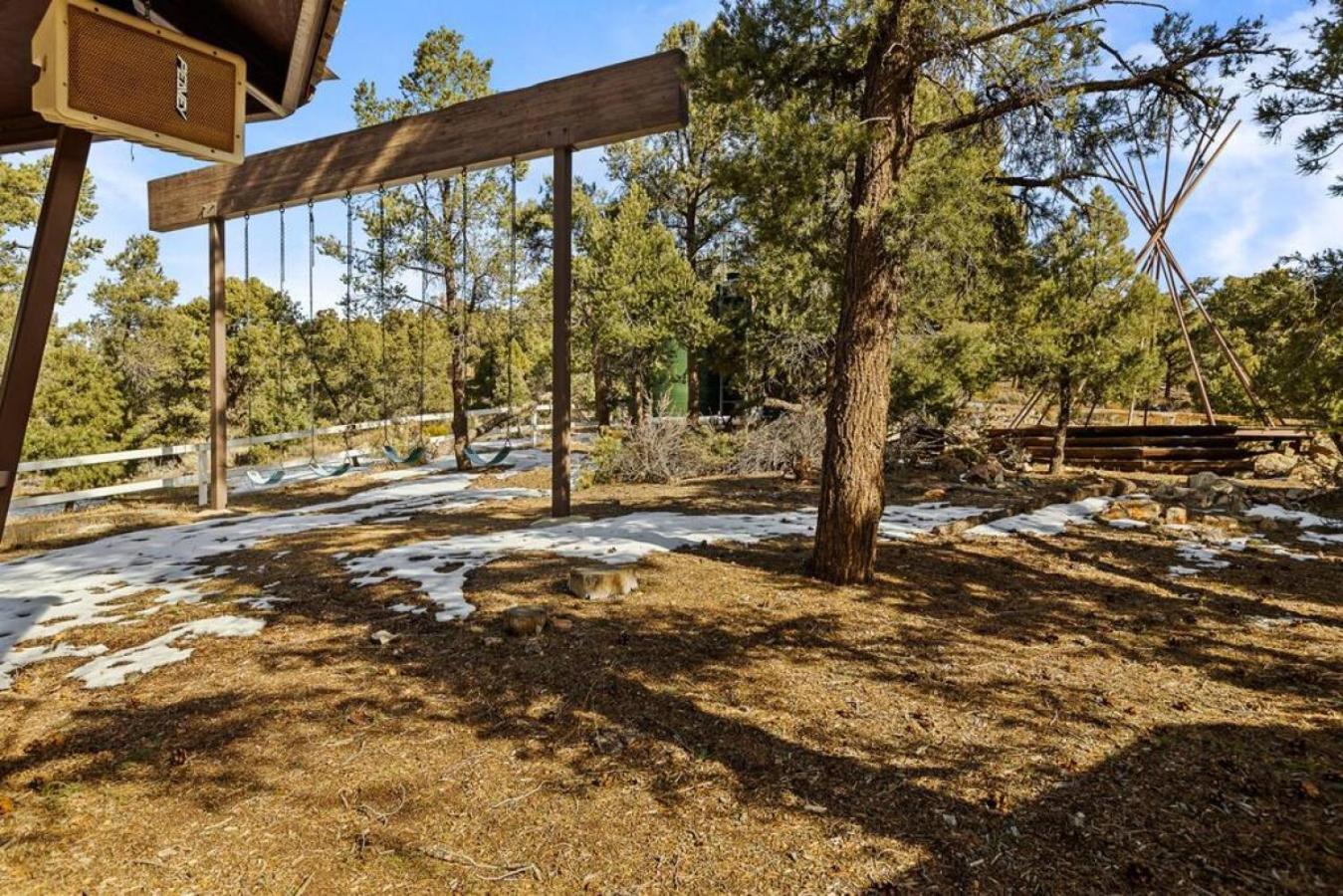 Steel Pine Lodge A Rustic Mountain Retreat Views Baldwin Lake Екстериор снимка