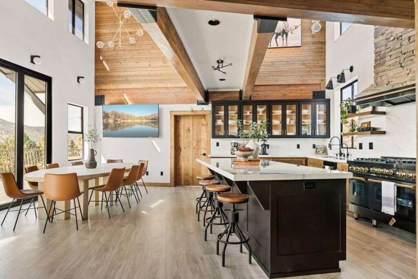 Steel Pine Lodge A Rustic Mountain Retreat Views Baldwin Lake Екстериор снимка